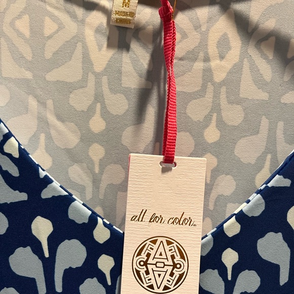 All For Color - Blue & White Patterned Bell Sleeve Dress ☀️50+ UPF Protection☀️ - Picture 2 of 8